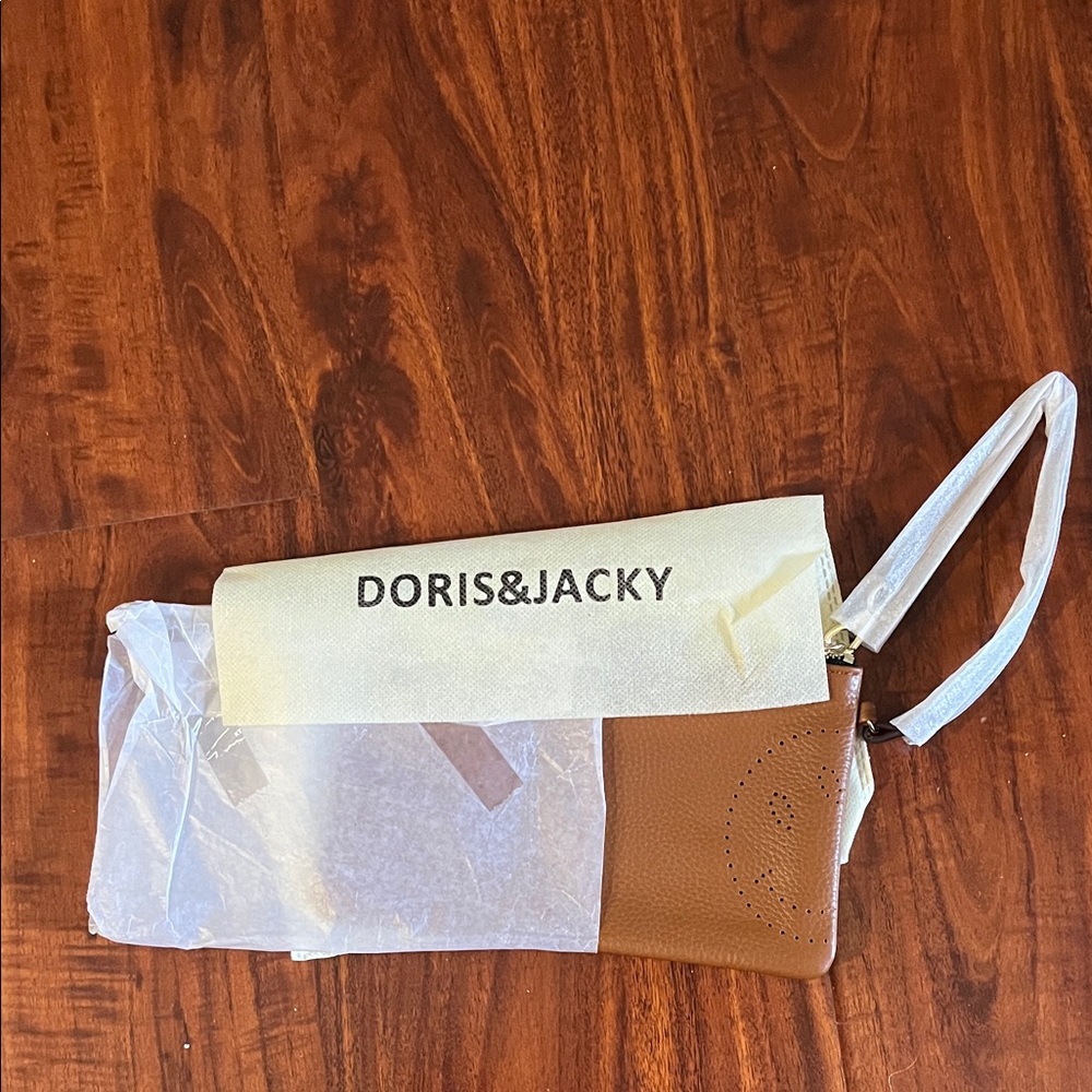 Brown Wristlet Clutch DORIS&JACKY Leather Cute Smile Phone Pouch Bag